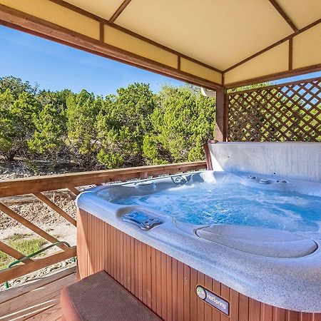 Appian Way Tuscan Cottage Фредериксбург Екстериор снимка
